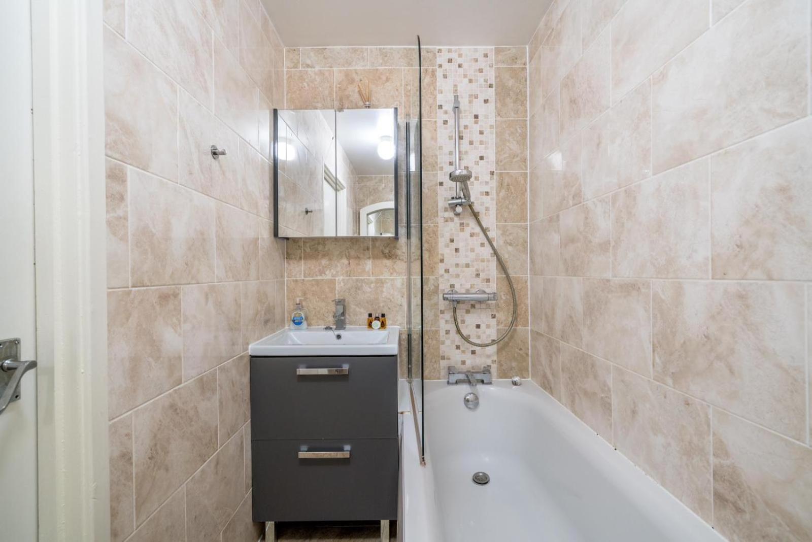 Cozy Apartment In Greater London - 1Br,1 Bath Exteriér fotografie